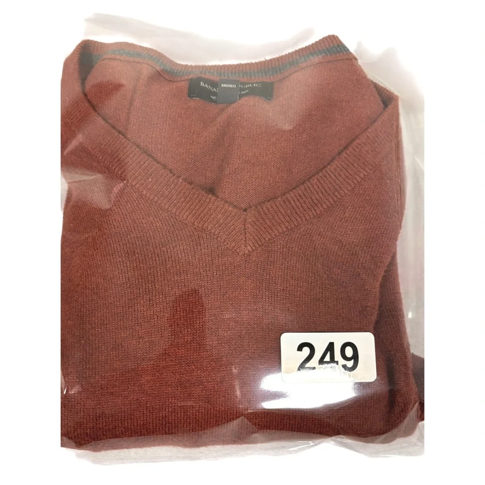 Banana Republic Men's XL Premium Luxe Yarn V-Neck Sweater Rust Silk Cashmere